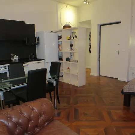 Apartment Tosuit Central Cavour