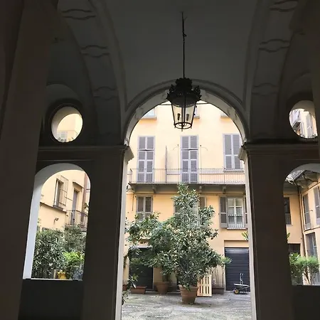 Tosuit Central Cavour